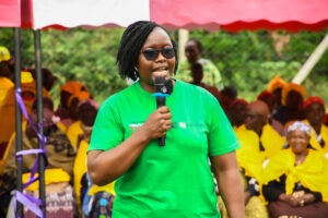 NACADA’s Jemima Auka addresses residents of Magwagwa on the dangers of rampant alcohol and drug abuse, warning that the vices are destroying families, undermining children’s education and slowing development in the area. Photo/Arnold Ageta